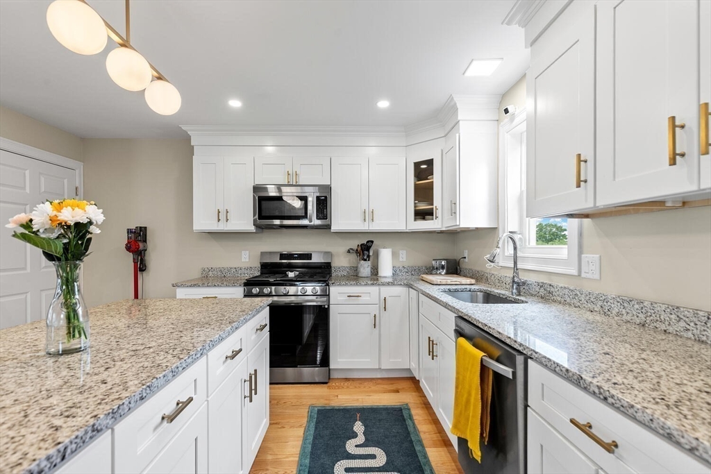 3 Burnham St # 1