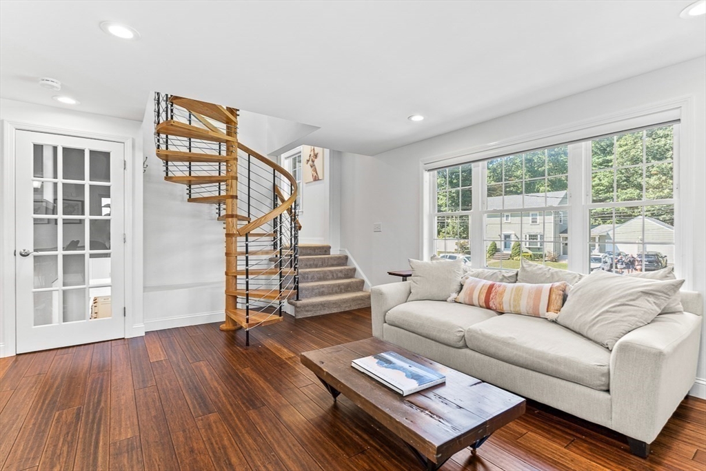37 Gregory Rd