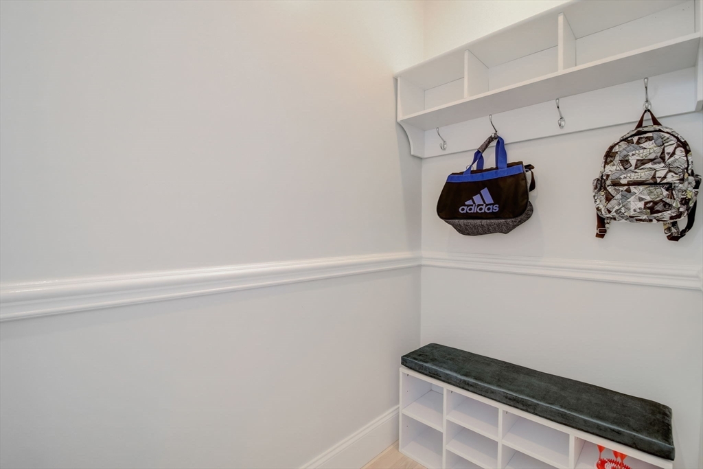 27 Emerson Street # 27