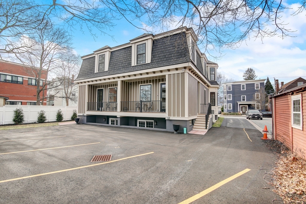 27 Emerson Street # 27