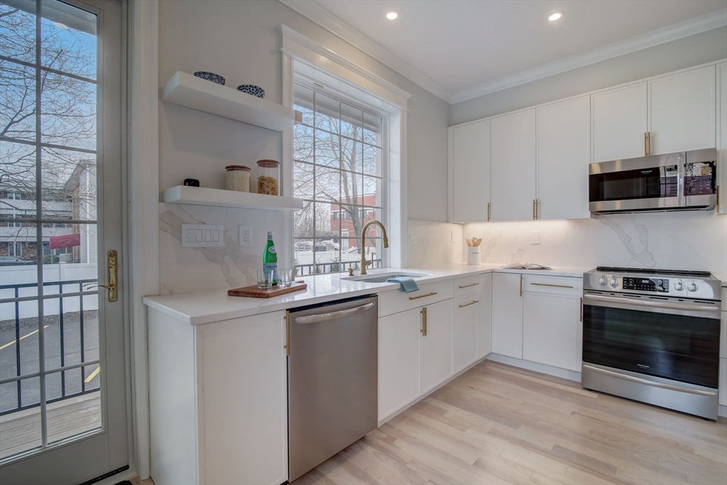 27 Emerson Street # 27