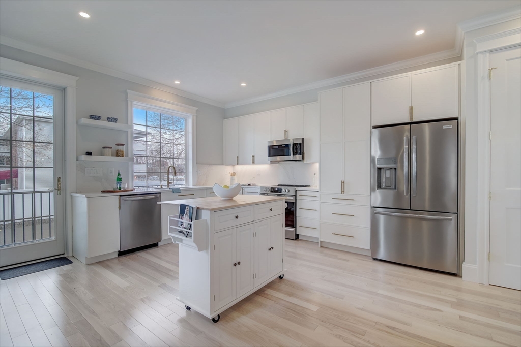 27 Emerson Street # 27