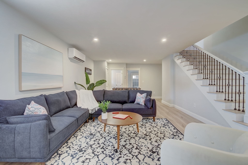 27 Emerson Street # 27