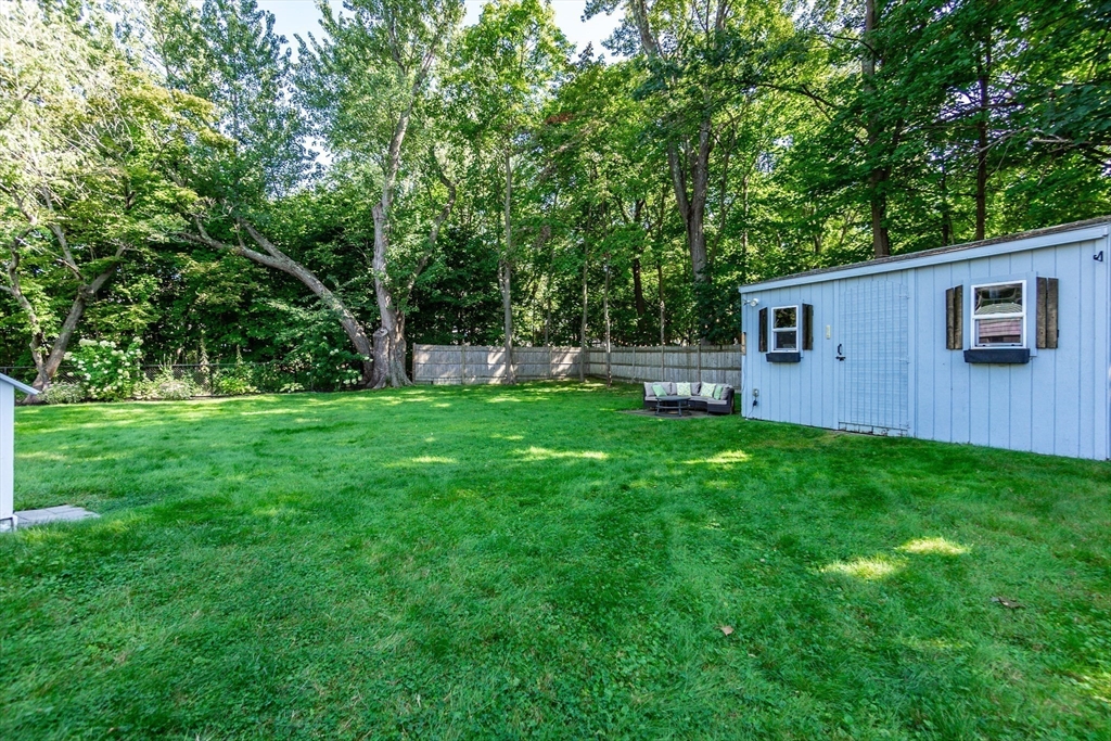 23 Thistledale Rd
