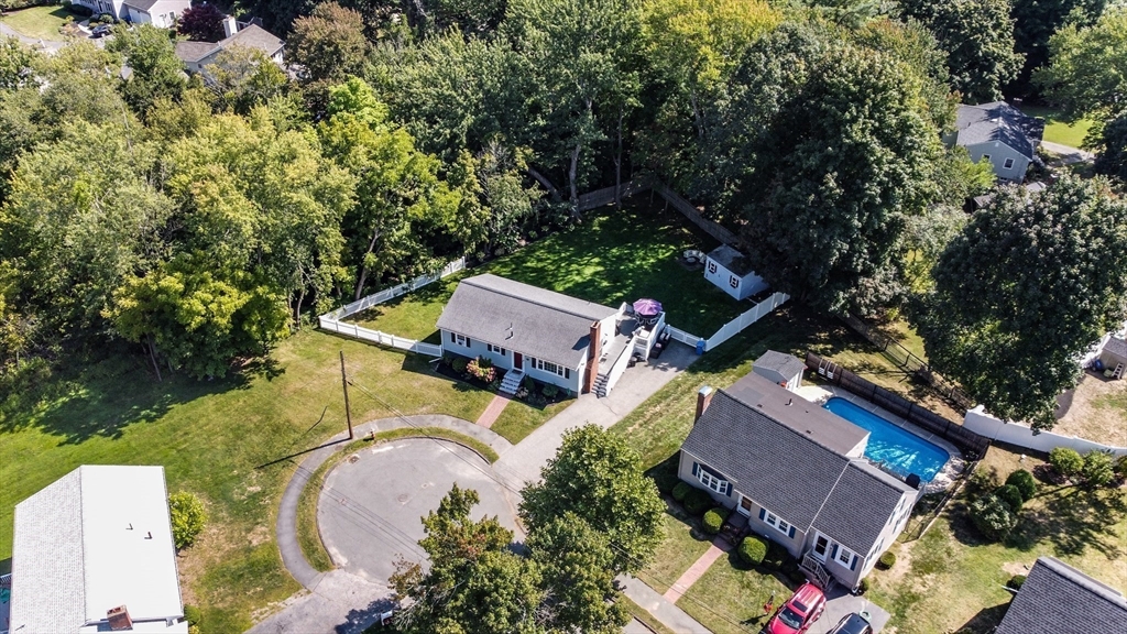 23 Thistledale Rd