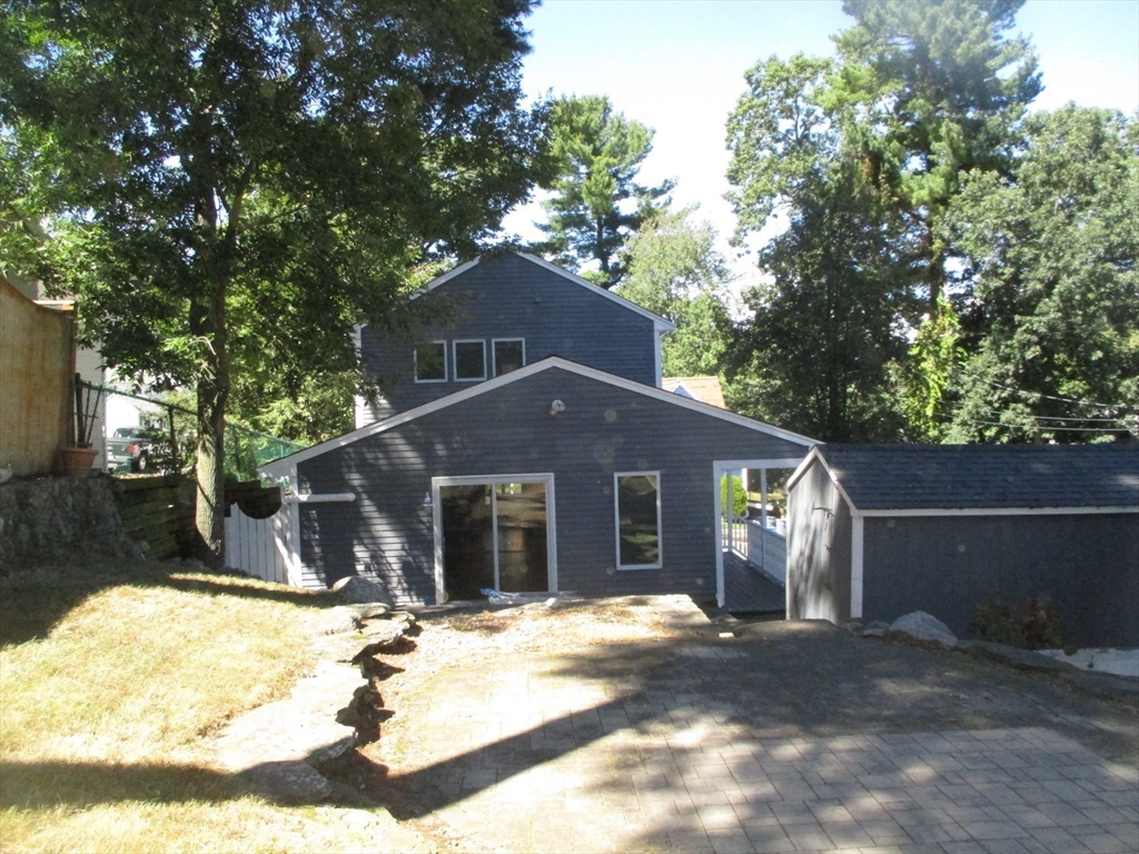 11 Rockwood Road