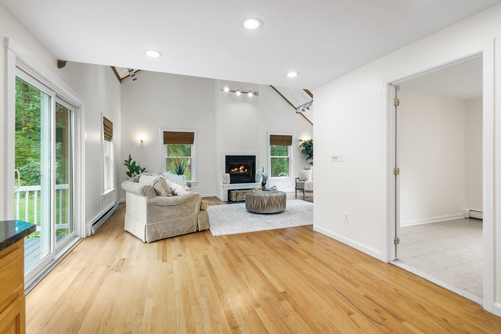 53-B Pond St