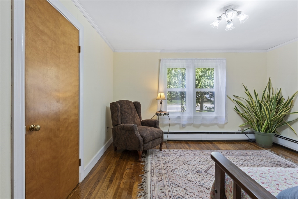 64 Winn St