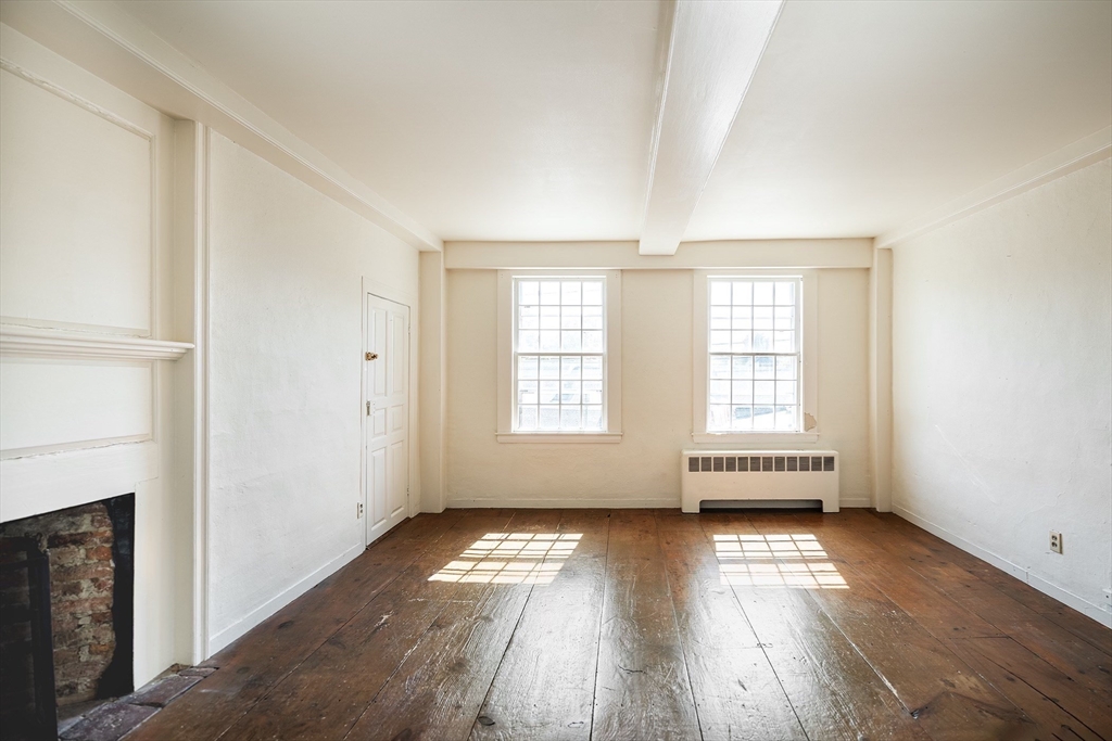 26 East St