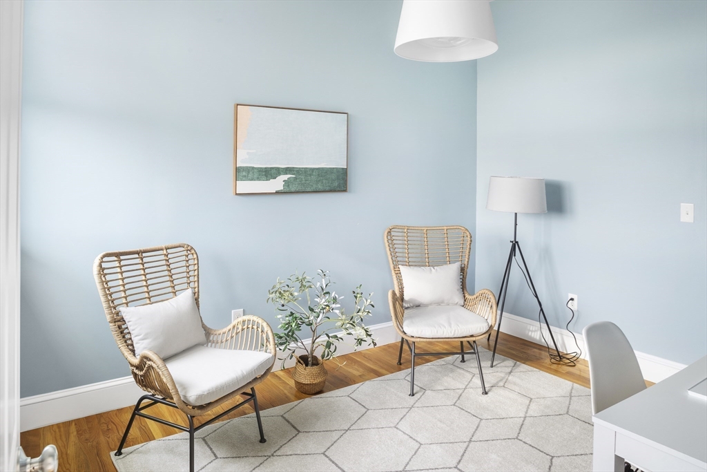 80 Webster Avenue # 4C