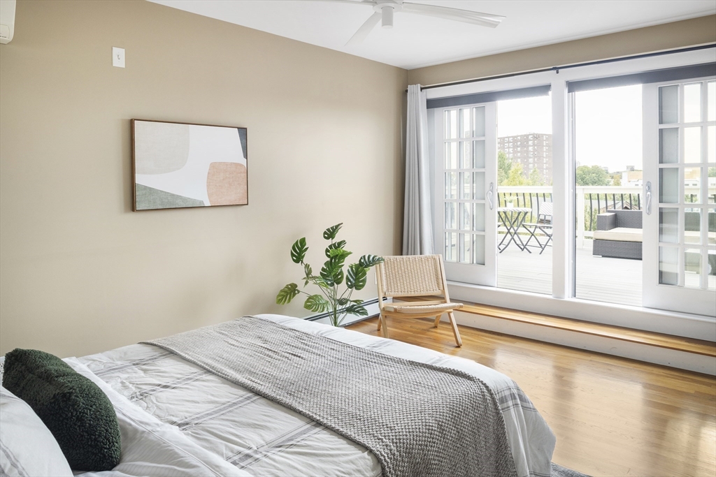 80 Webster Avenue # 4C