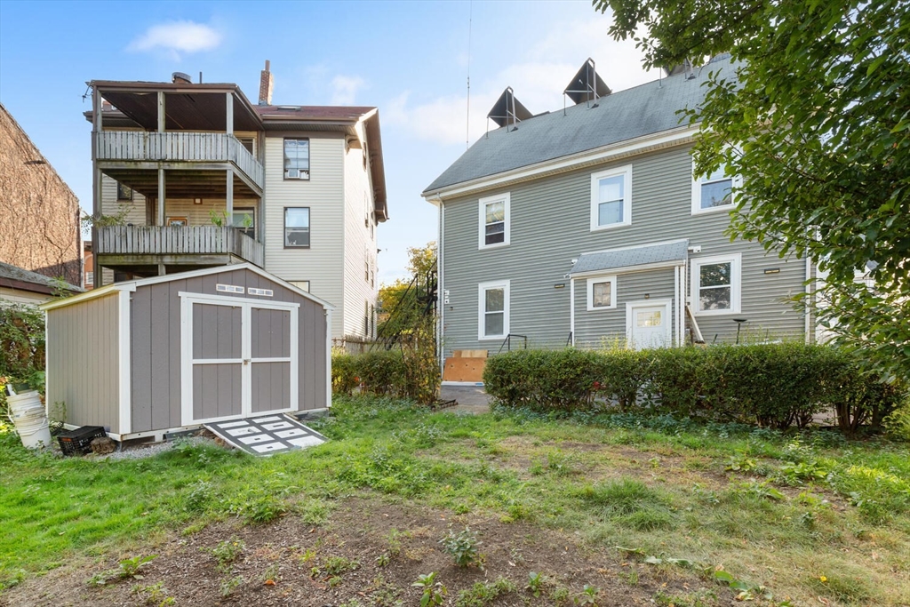 14 Islington St