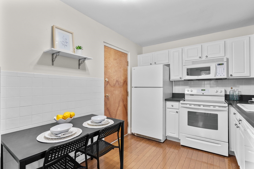 326 Broadway # 13