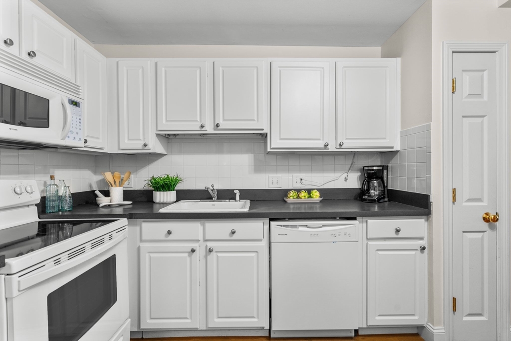 326 Broadway # 13