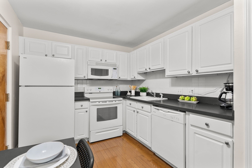 326 Broadway # 13