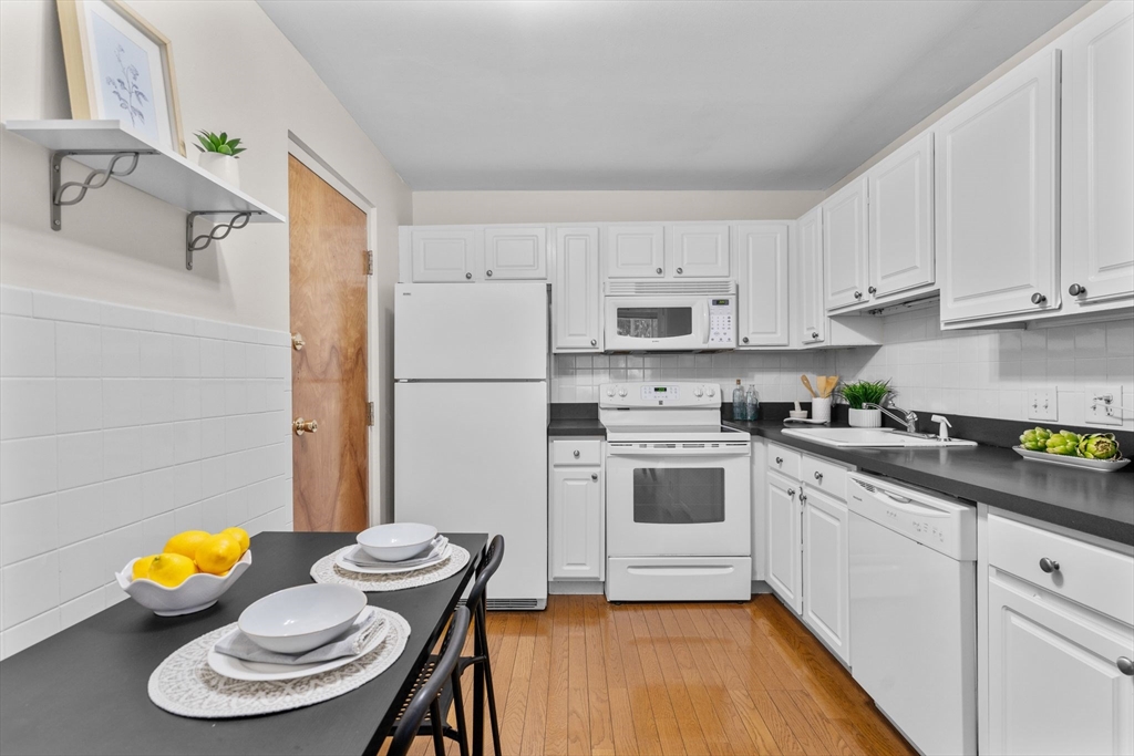 326 Broadway # 13