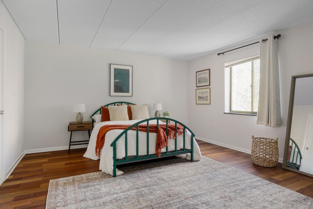 44 Concord Ave # 202