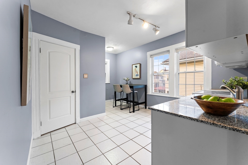 27 Alexander Ave # 29