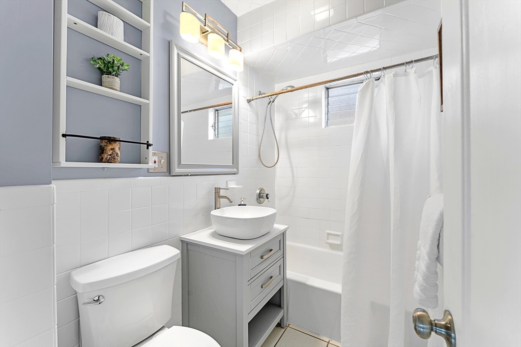 27 Alexander Ave # 29