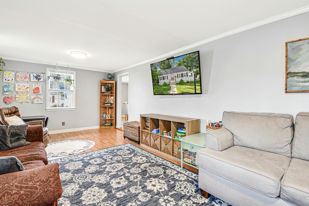 42 Lillian St