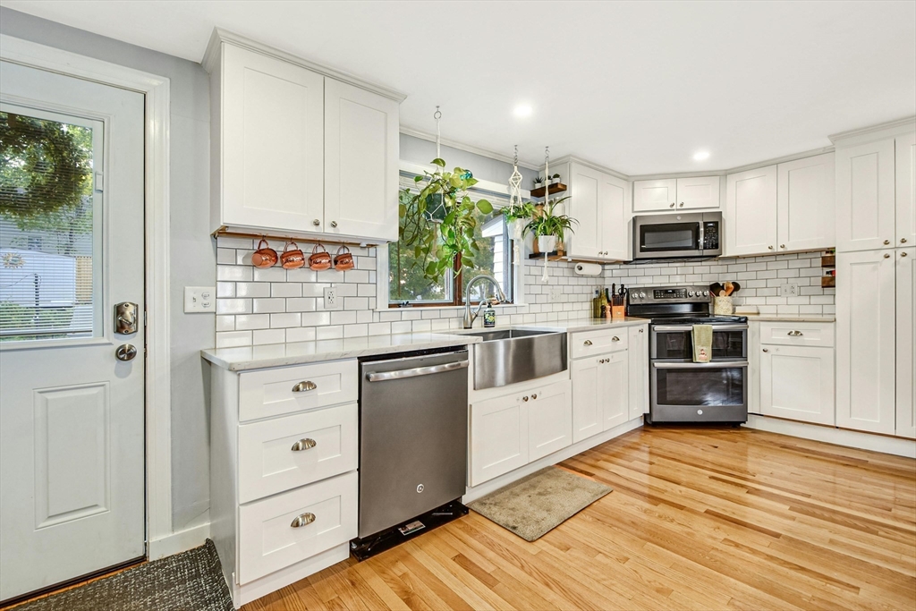 42 Lillian St