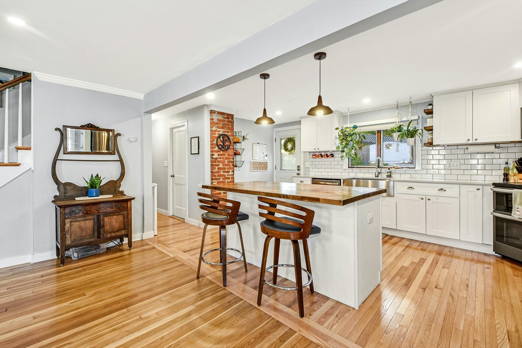 42 Lillian St