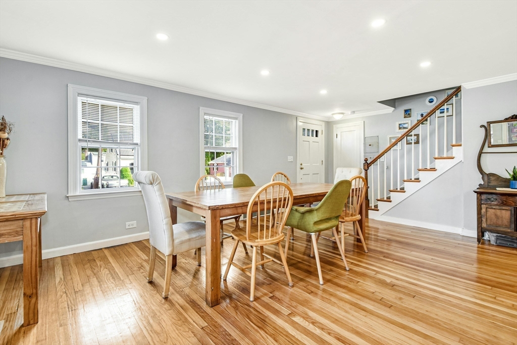 42 Lillian St