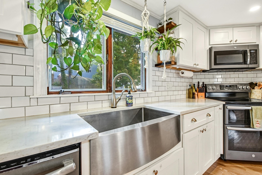 42 Lillian St