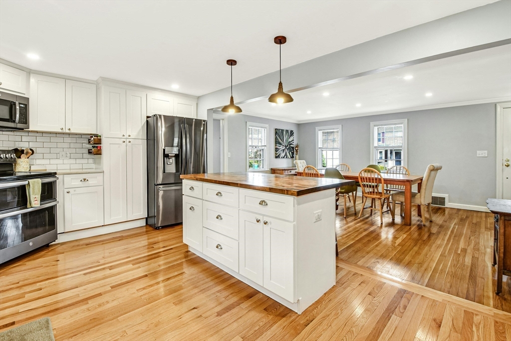 42 Lillian St