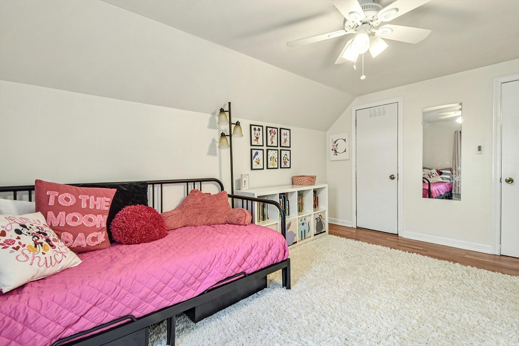 42 Lillian St