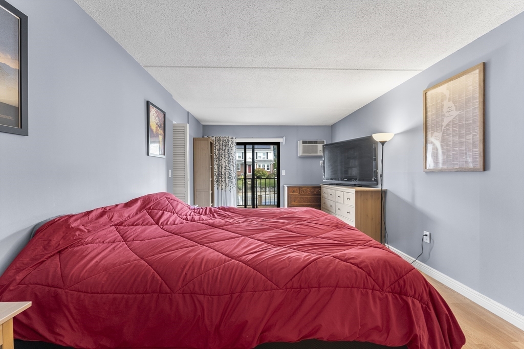 190 High St # 407