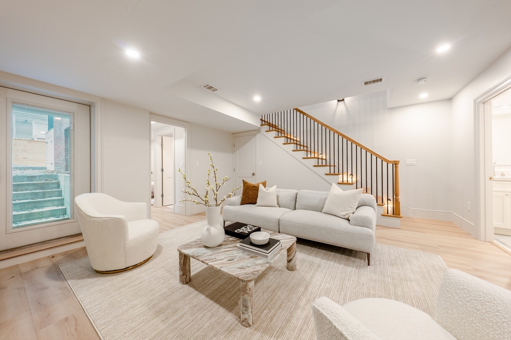 34 Pearl Street # 1