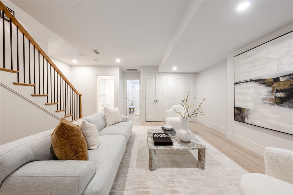 34 Pearl Street # 1