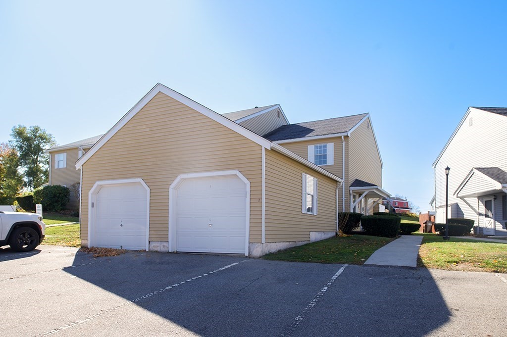 7 Pamela Ln # 7