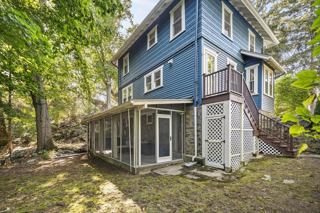 12 Lilly Street