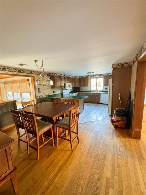 51 Oakwood Ave