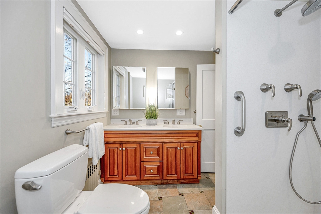 29 Knollwood Road