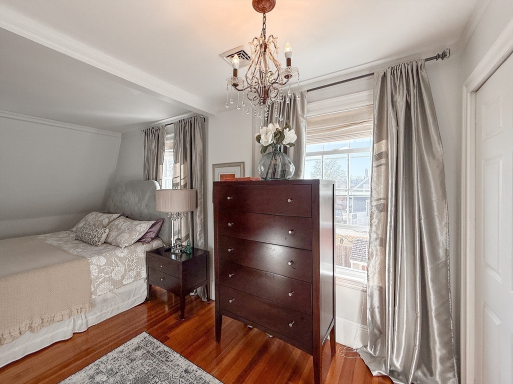 66 Hillside Ave