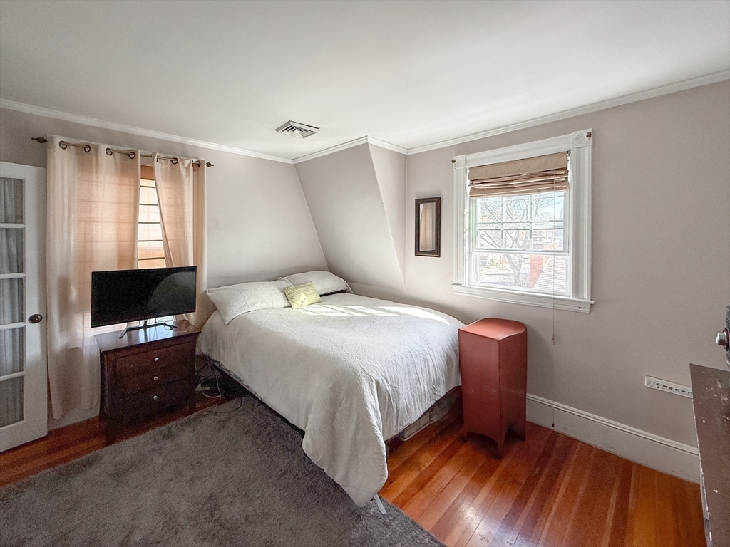 66 Hillside Ave