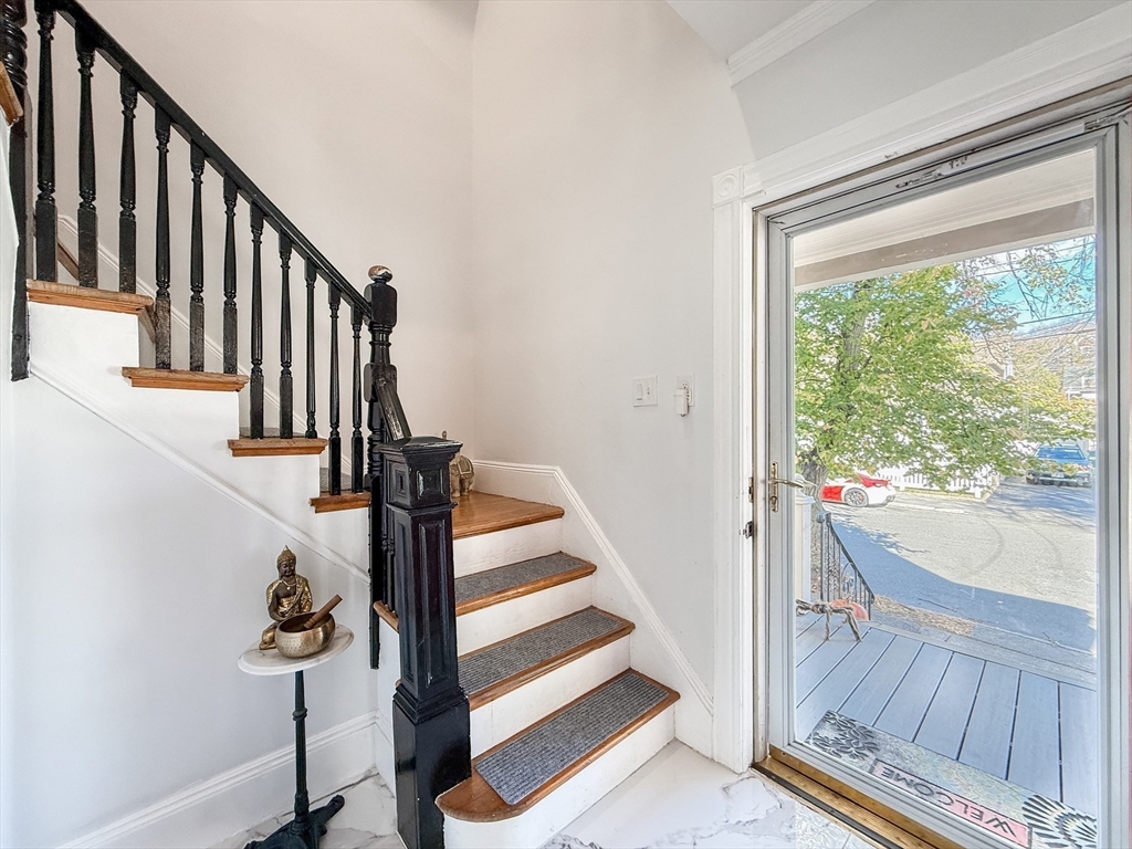 66 Hillside Ave