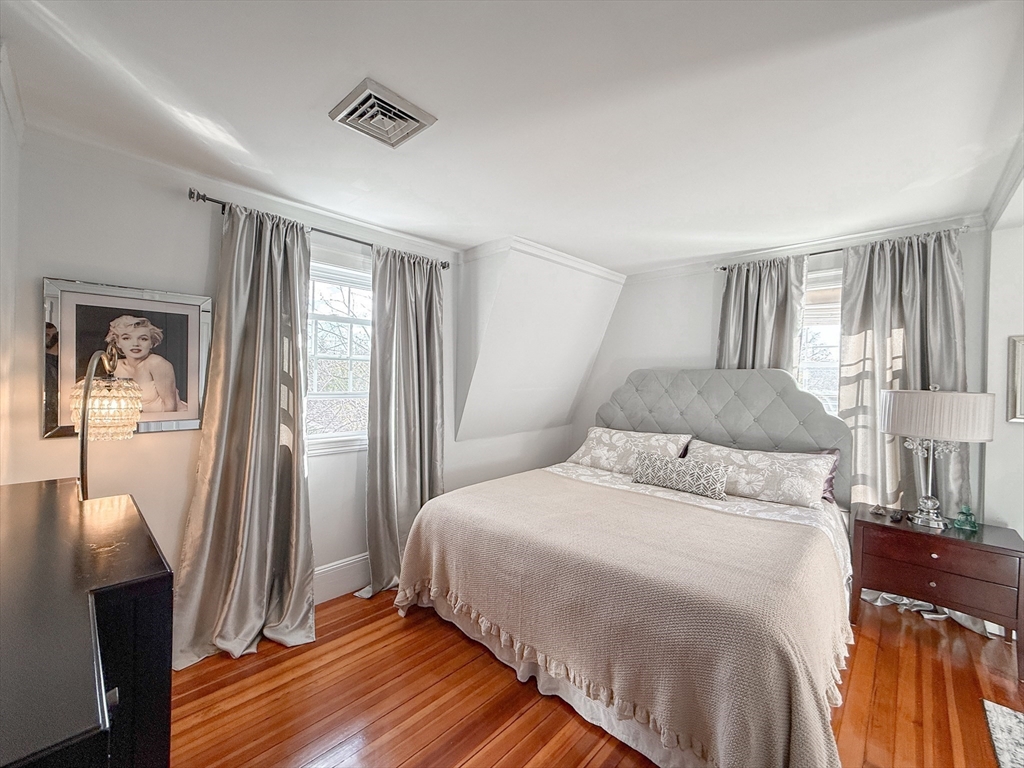 66 Hillside Ave