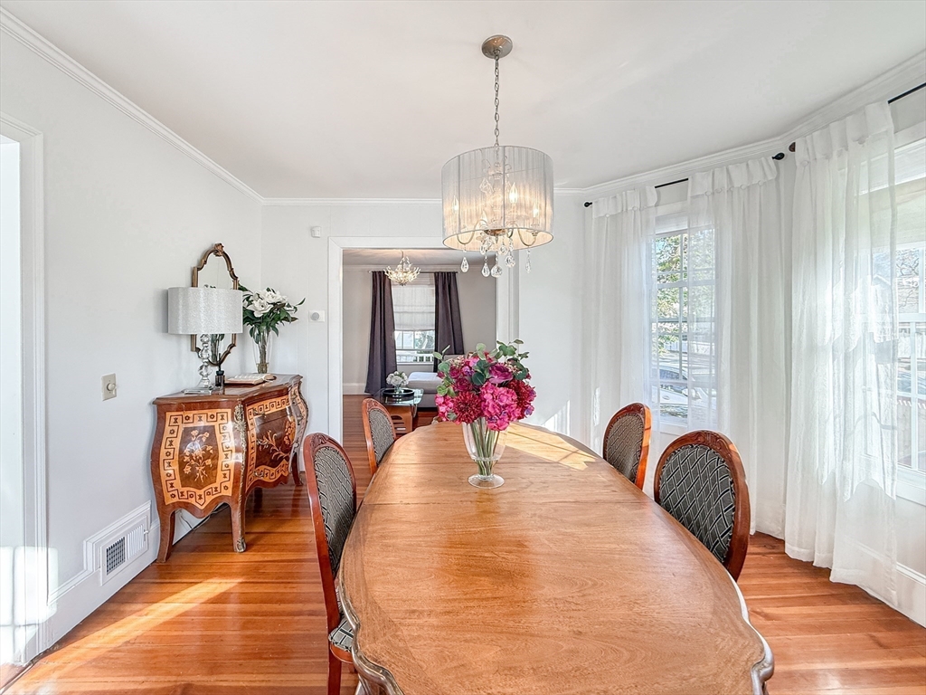 66 Hillside Ave