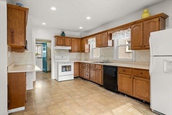 18 Edith St Unit: -
