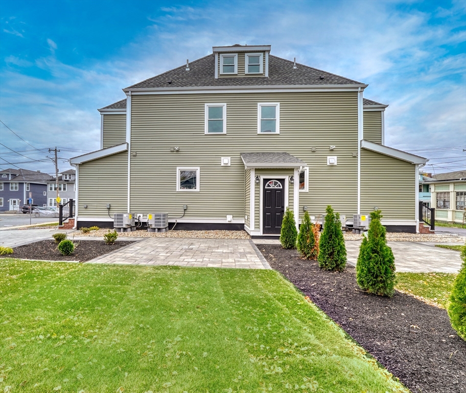 234 Riverside Ave # 2