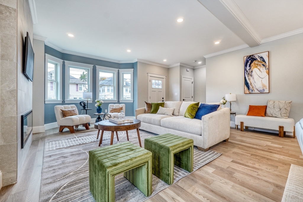 234 Riverside Ave # 2