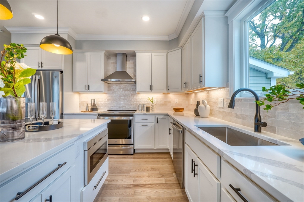 234 Riverside Ave # 2