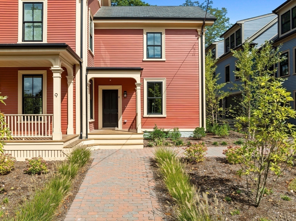9 Aldersey Street # C
