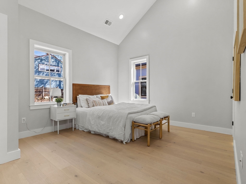 9 Aldersey Street # C