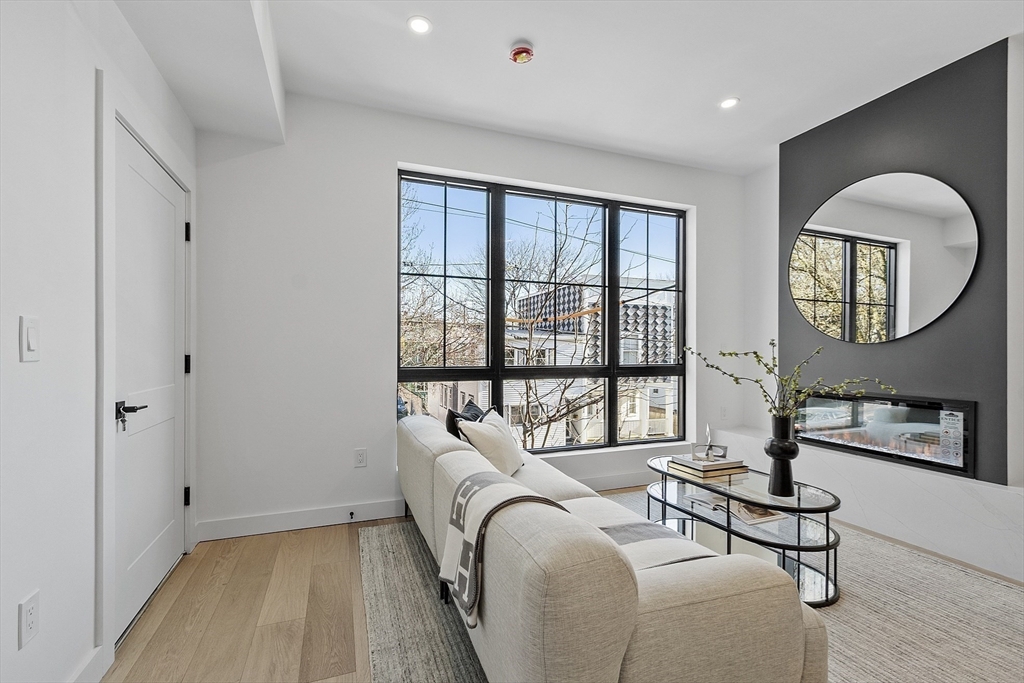 131 Fifth St # 3