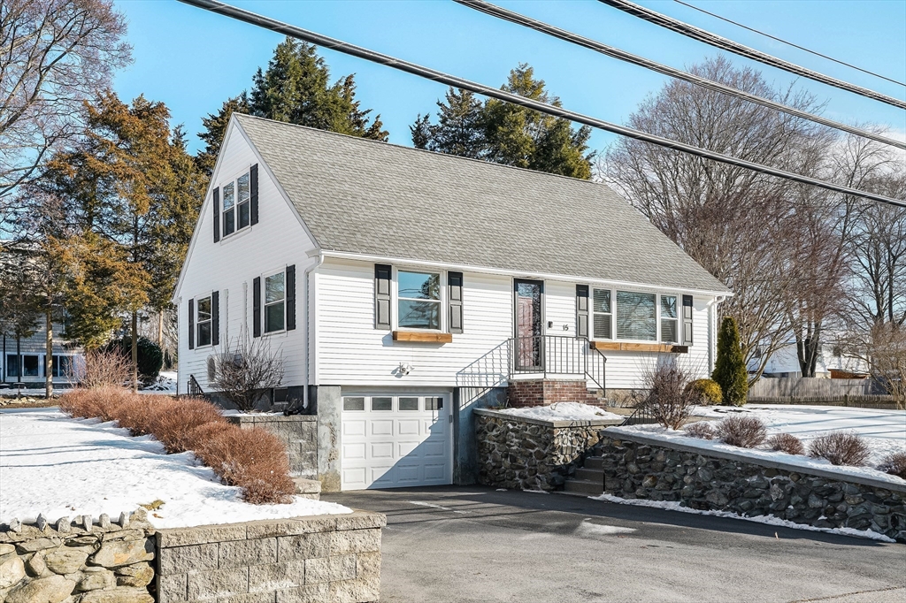 15 Tyler St